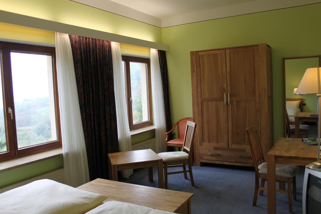 Hotel-Gasthof Die Post Brennerei Frankenhoehe Schillingsfürst Eksteriør bilde