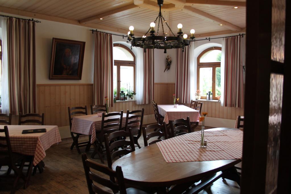 Hotel-Gasthof Die Post Brennerei Frankenhoehe Schillingsfürst Eksteriør bilde