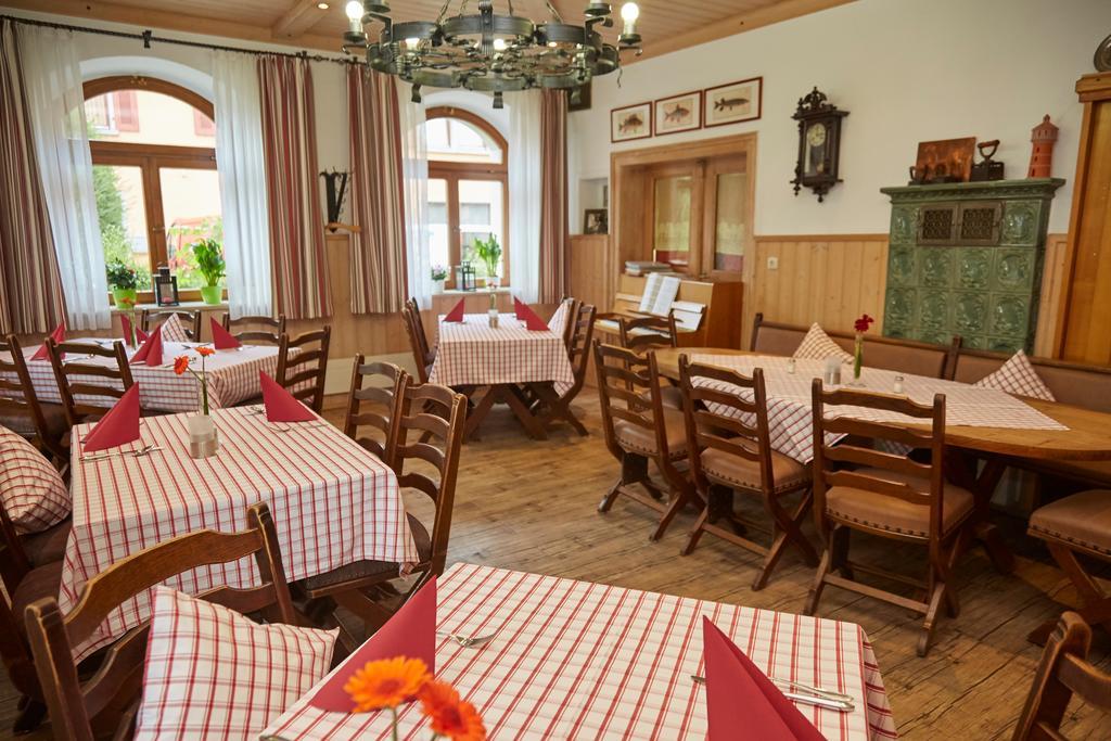 Hotel-Gasthof Die Post Brennerei Frankenhoehe Schillingsfürst Eksteriør bilde